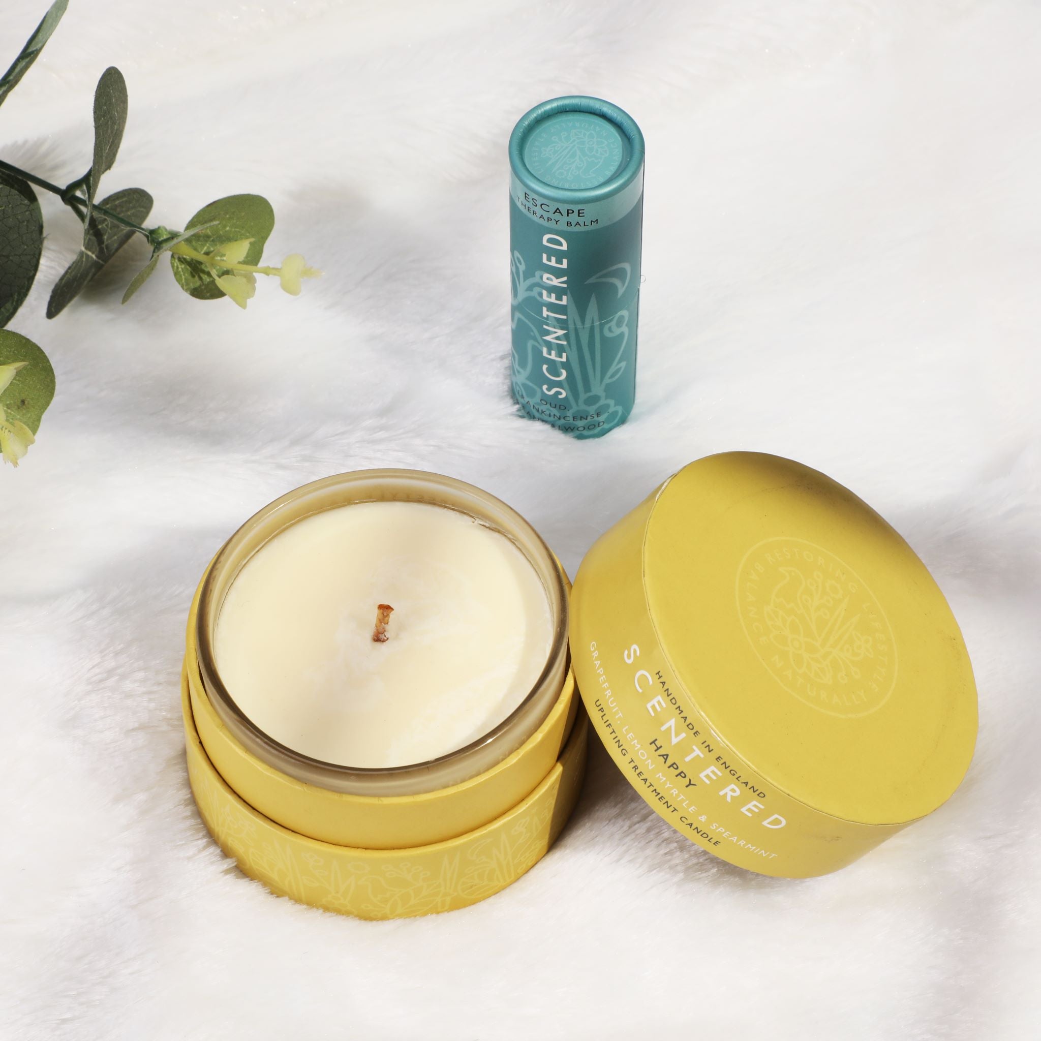 Scentered candle and balm are your best sleep campanion in your dreamnight.